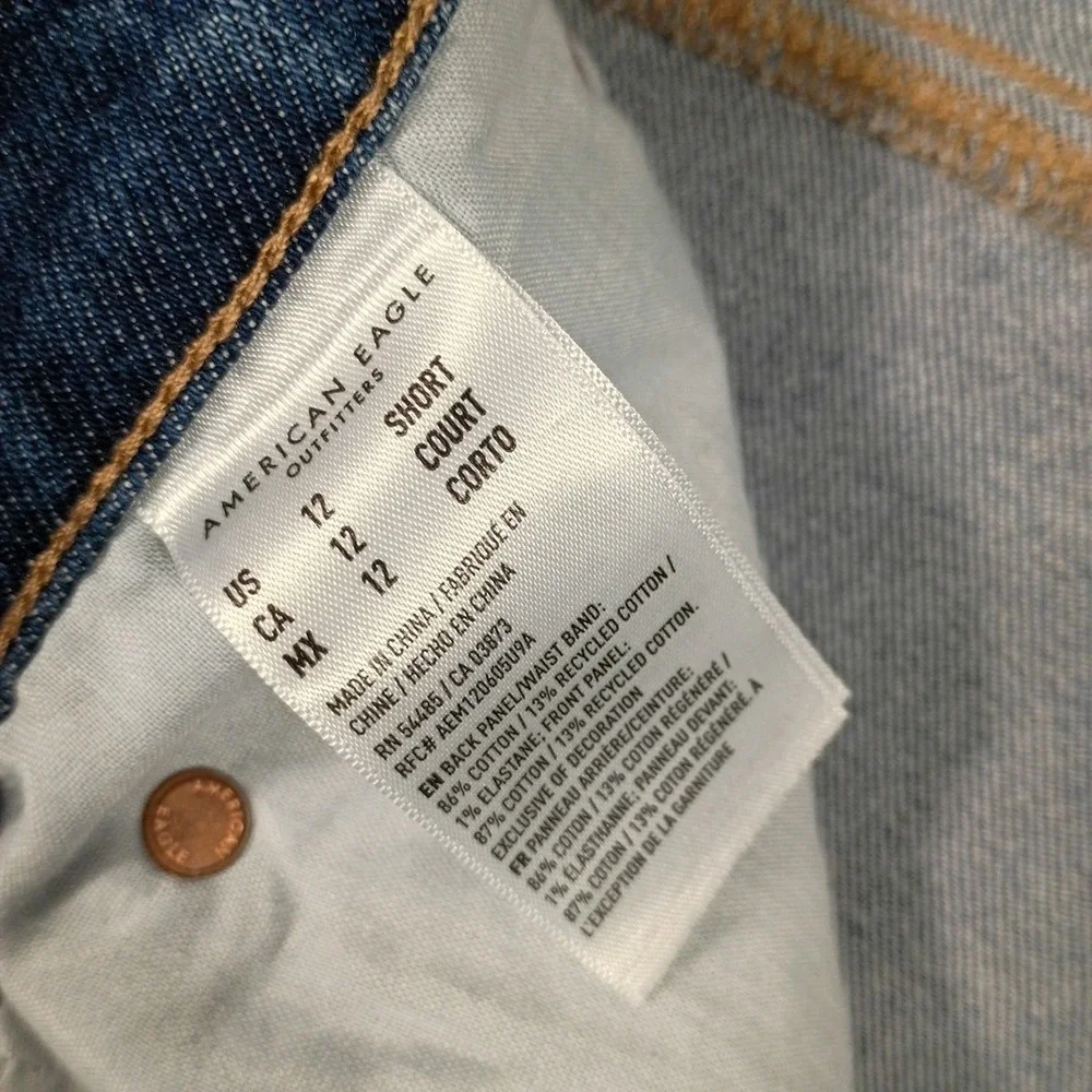 American Eagle EX Boyfriend Jeans Women's Size 12 Short Patch Distressed Strigid